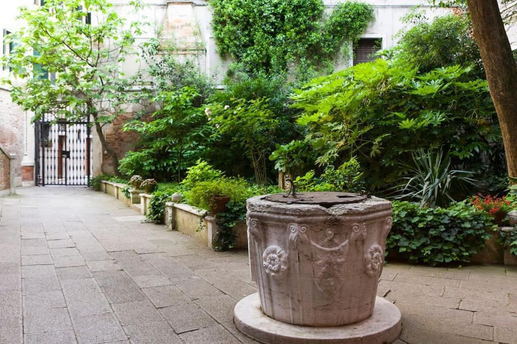 Palazzo Alvera Grand Canal เวนิส ภายนอก รูปภาพ