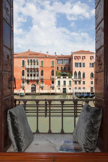 Palazzo Alvera Grand Canal เวนิส ภายนอก รูปภาพ